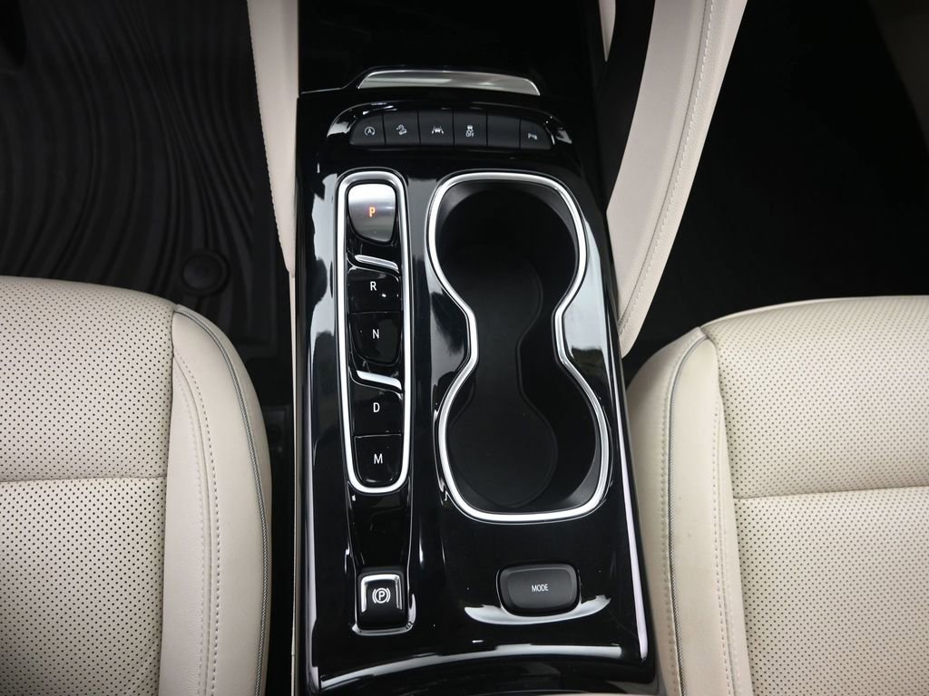 Used 2021 Buick Envision Essence w/ Technology Package I image 17