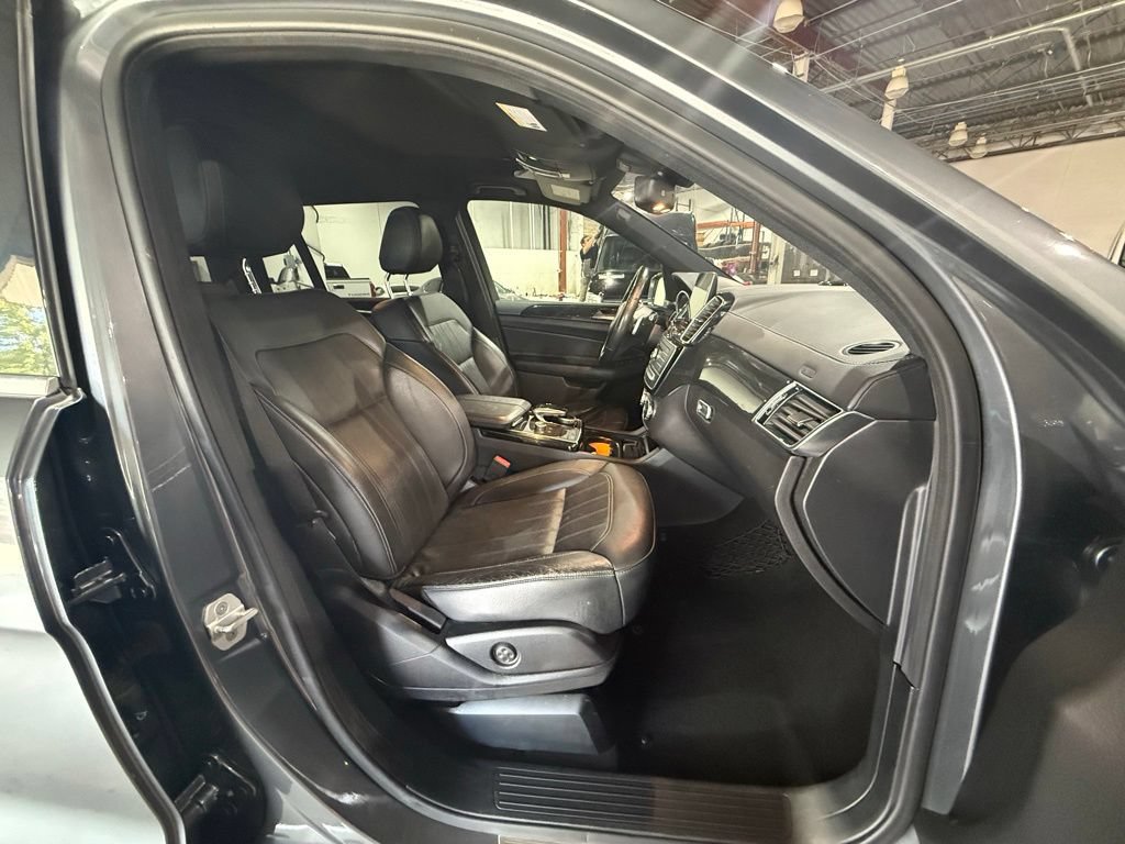 Used 2018 Mercedes-Benz GLS 450 4MATIC image 12