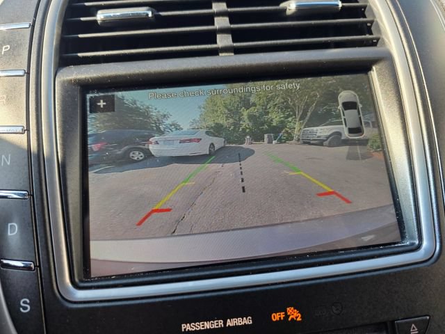 Used 2018 Lincoln MKX Select w/ Select Plus Package AWD/4WD image 17