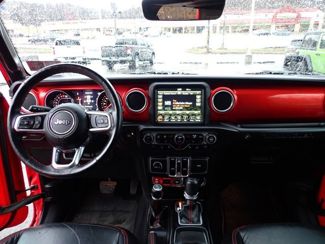 Used 2018 Jeep Wrangler Unlimited Rubicon w/ Uconnect 4C Nav & Sound Group image 17