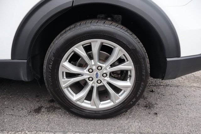 Used 2023 Ford Explorer XLT w/ Equipment Group 202A AWD/4WD image 45