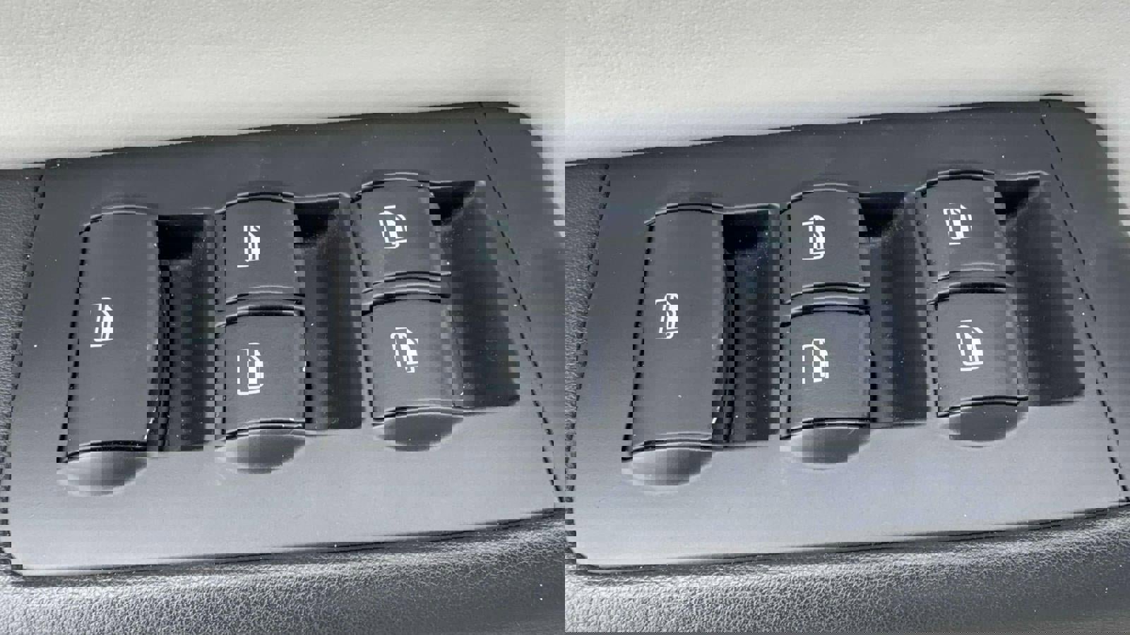 Used 2006 Audi S4 Cabriolet image 12