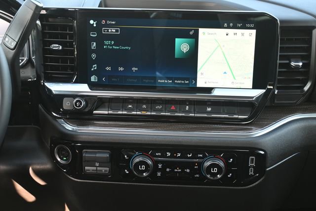 Used 2025 Chevrolet Silverado 1500 LT image 17