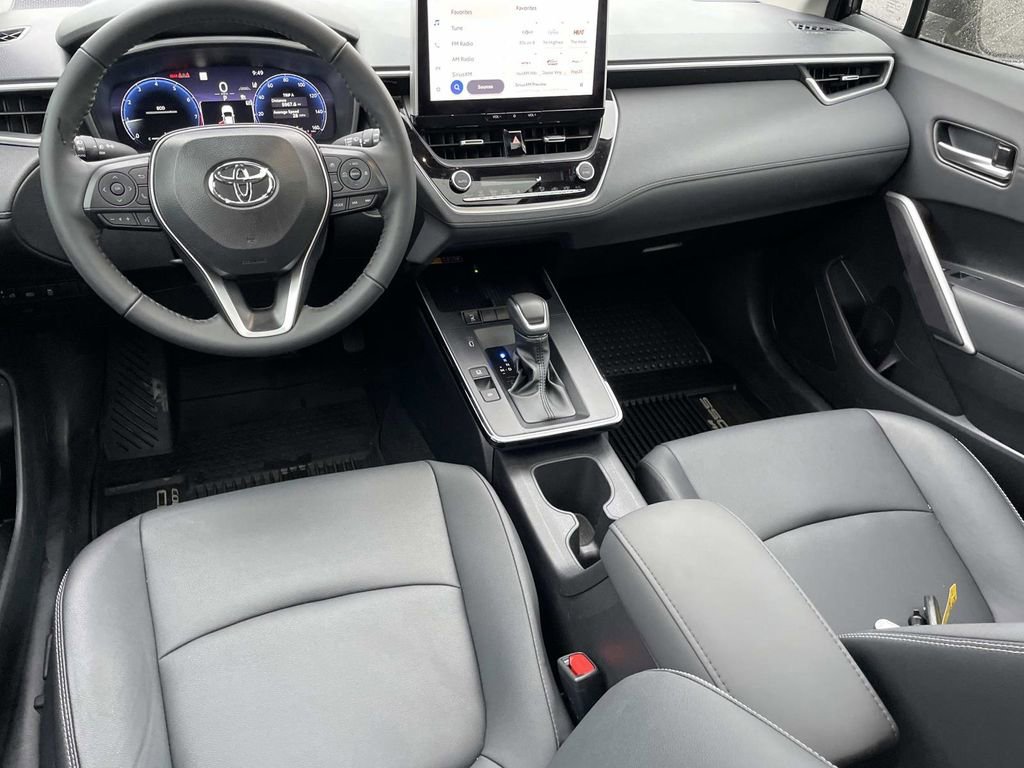 Used 2026 Toyota Corolla Cross XLE w/ Convenience Package image 13