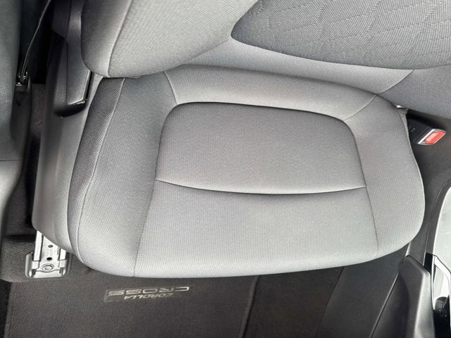 Used 2023 Toyota Corolla Cross LE image 15