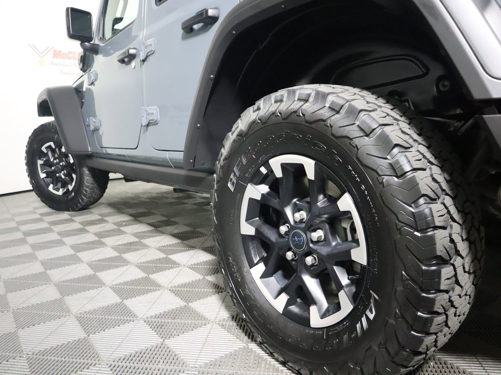 Used 2025 Jeep Wrangler Unlimited Rubicon 4xe image 9