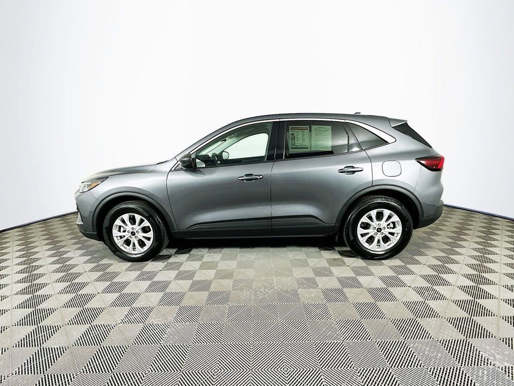 Used 2023 Ford Escape Active AWD/4WD image 6
