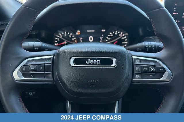 Used 2024 Jeep Compass Trailhawk AWD/4WD image 25