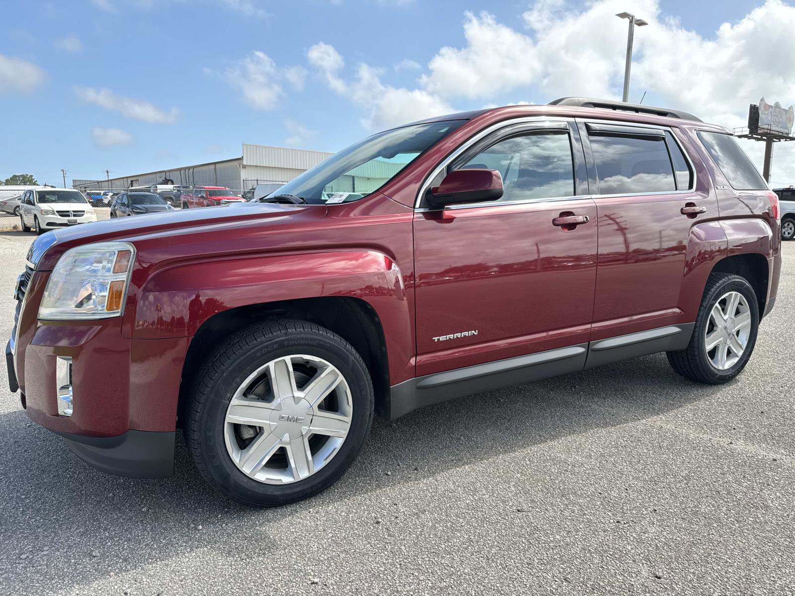 Used 2010 GMC Terrain SLE AWD/4WD image 8