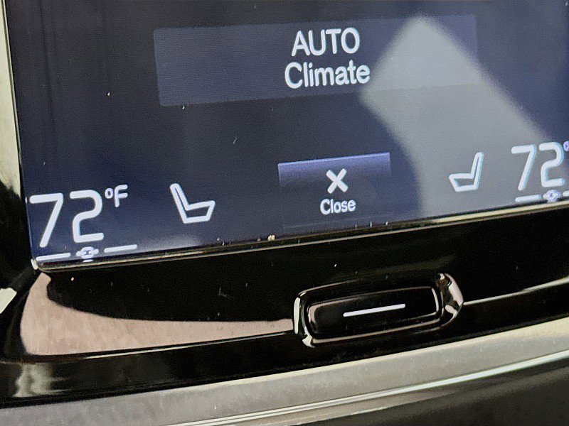 Used 2019 Volvo S60 T5 R-Design image 23