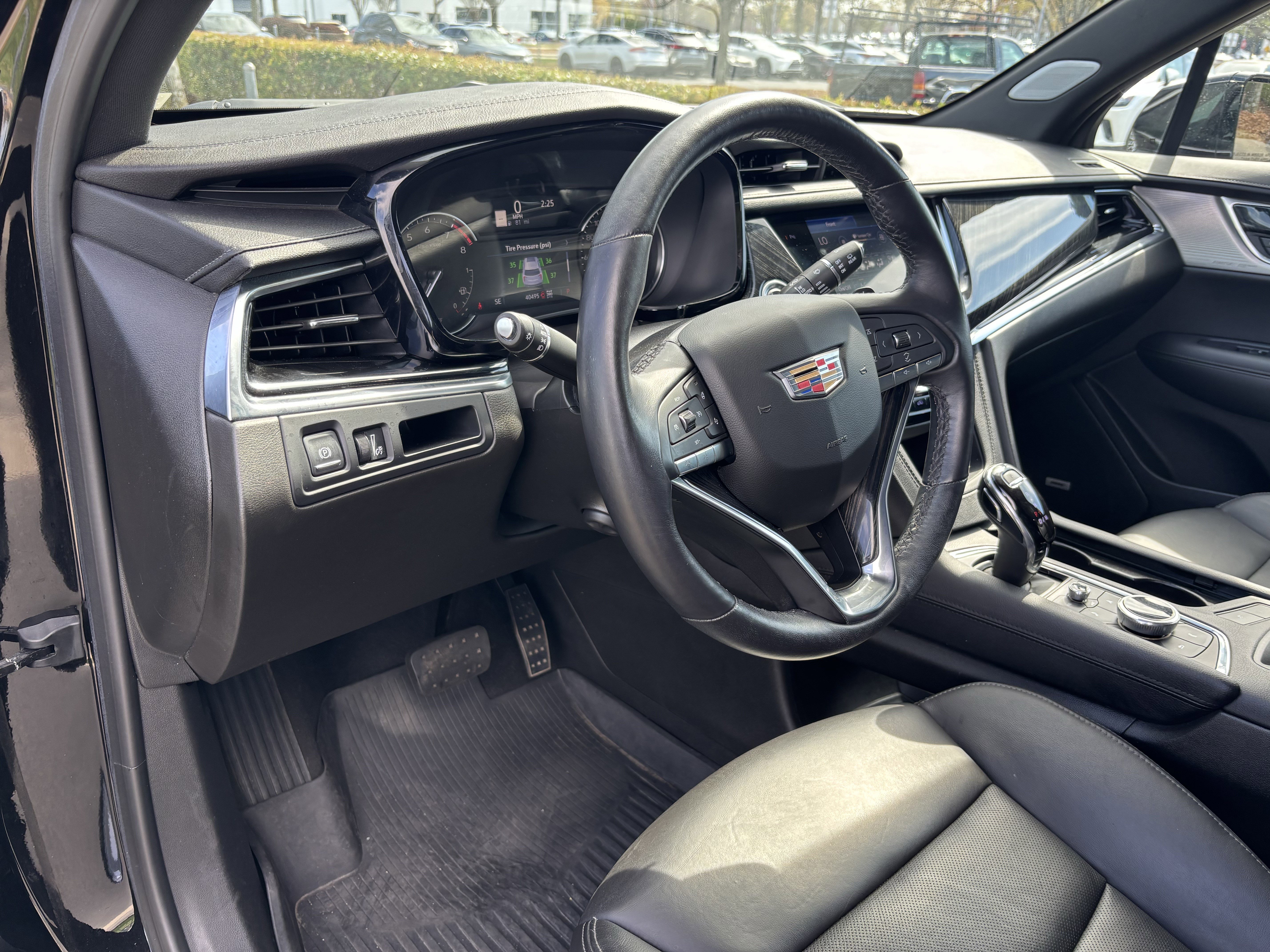 Used 2022 Cadillac XT6 Premium Luxury image 17