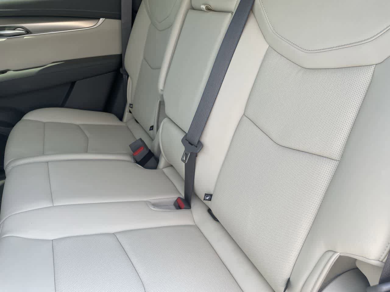 Used 2024 Cadillac XT5 Premium Luxury w/ LPO, Floor Liner Package FWD image 19