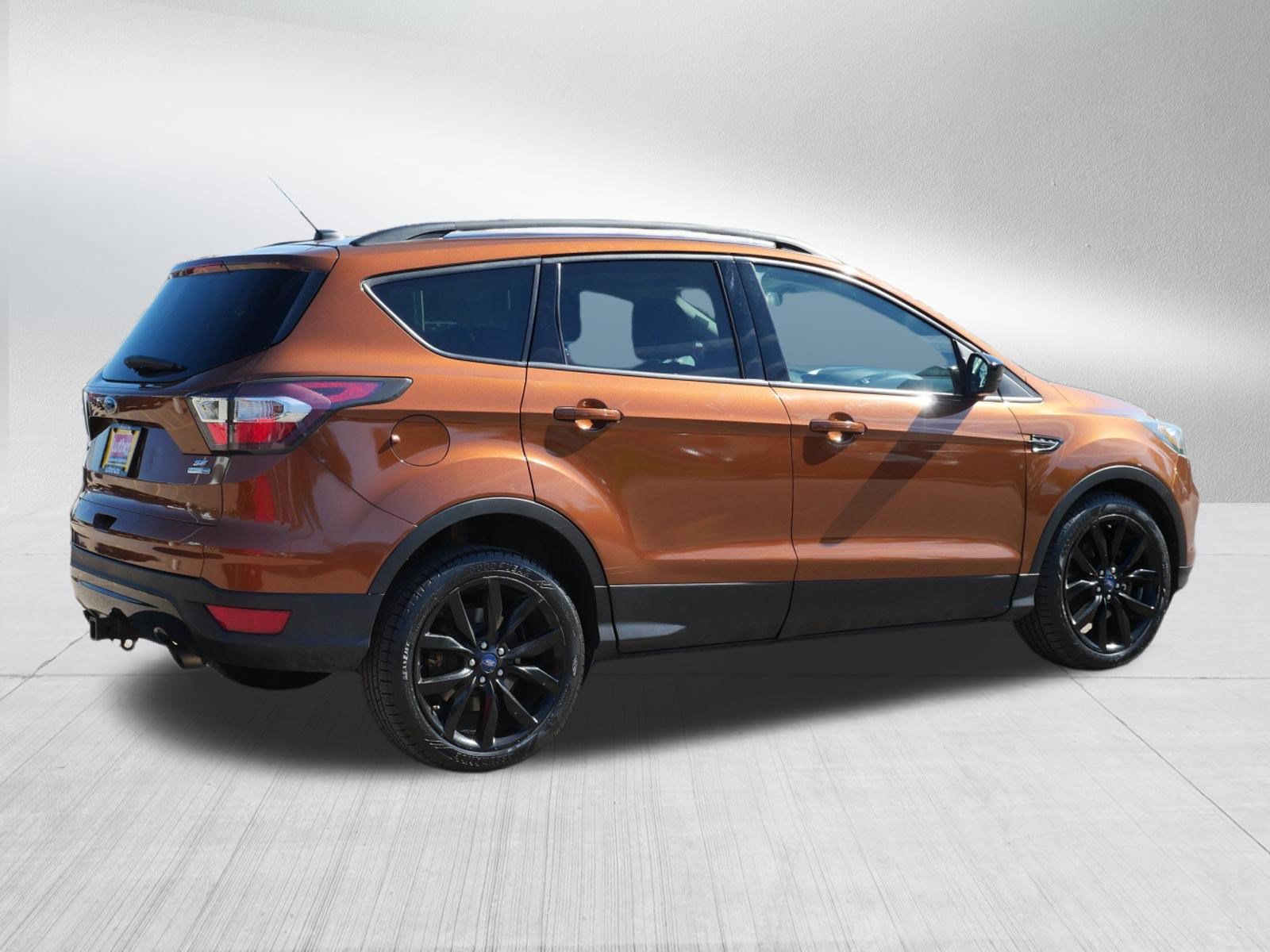 Used 2017 Ford Escape SE w/ Equipment Group 201A AWD/4WD image 7