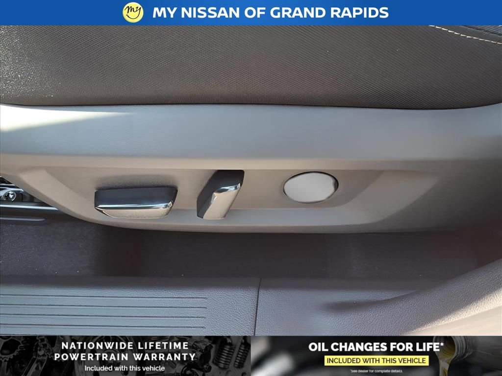 New 2026 Nissan Rogue SV image 14