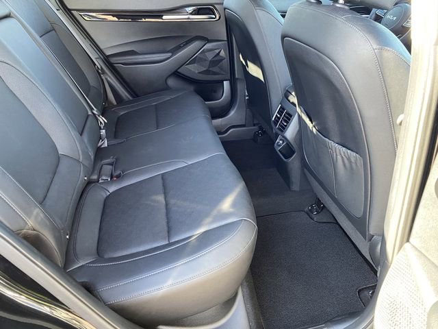 Used 2023 Kia Seltos EX image 14