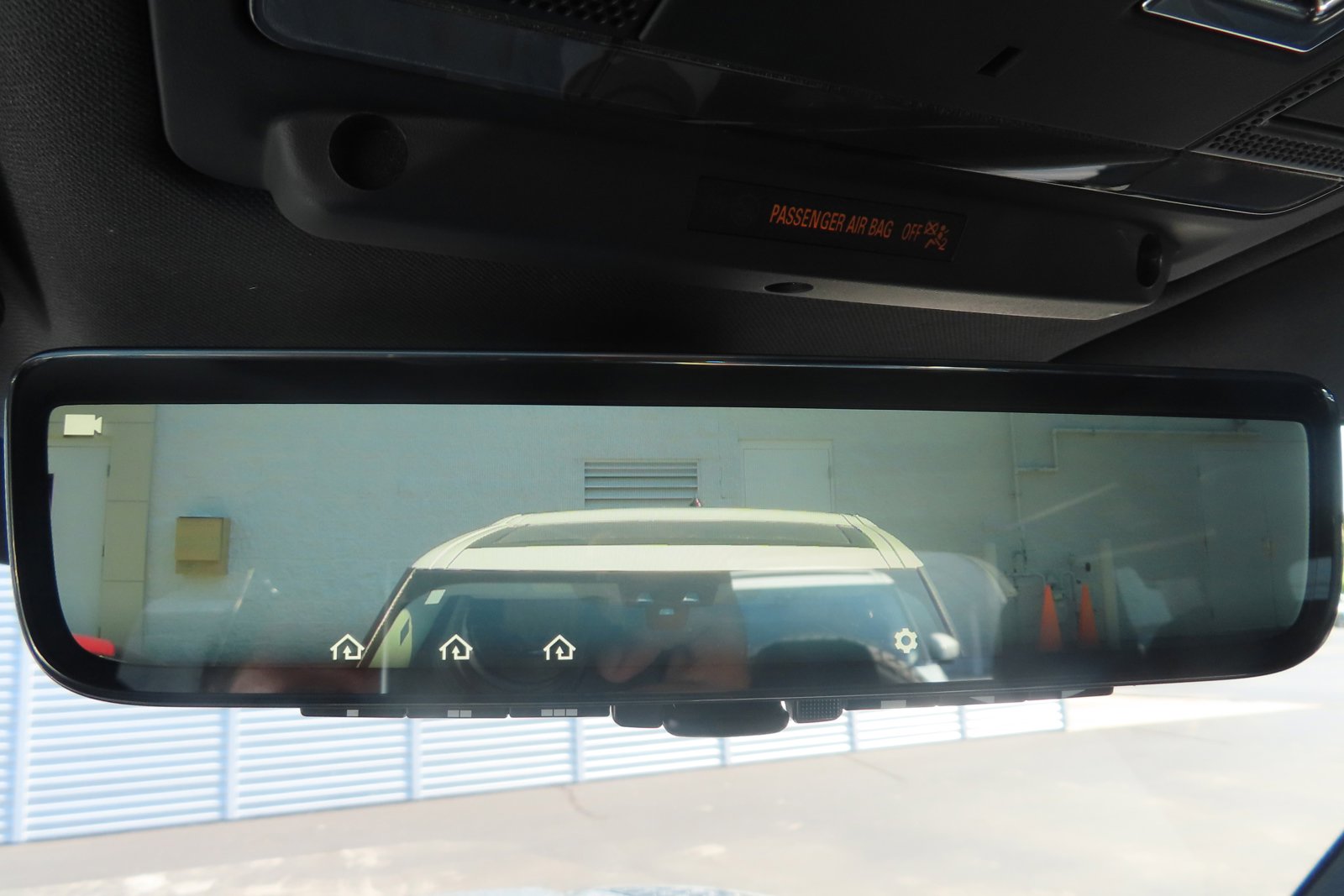 New 2024 Land Rover Defender 110 S image 35