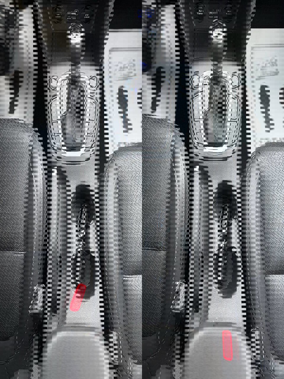 Used 2018 Hyundai Kona Limited image 18