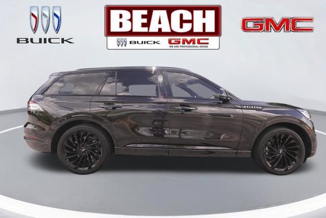 Used 2024 Lincoln Aviator Reserve w/ Equipment Group 201A RWD image 2