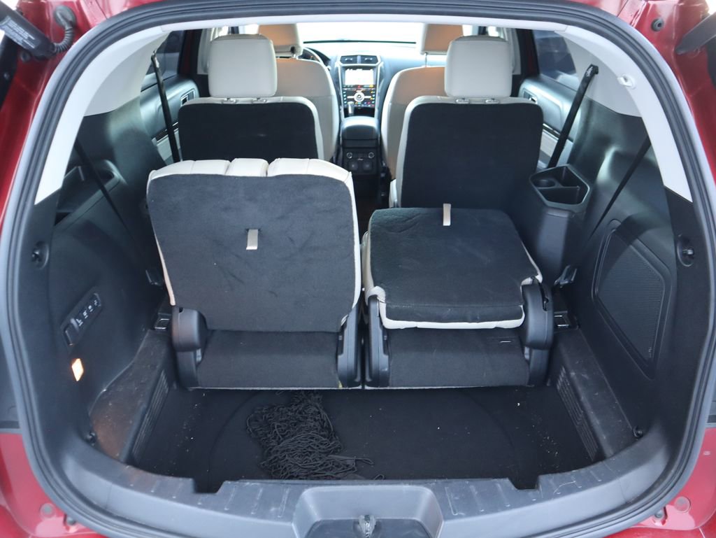 Used 2017 Ford Explorer Platinum image 13