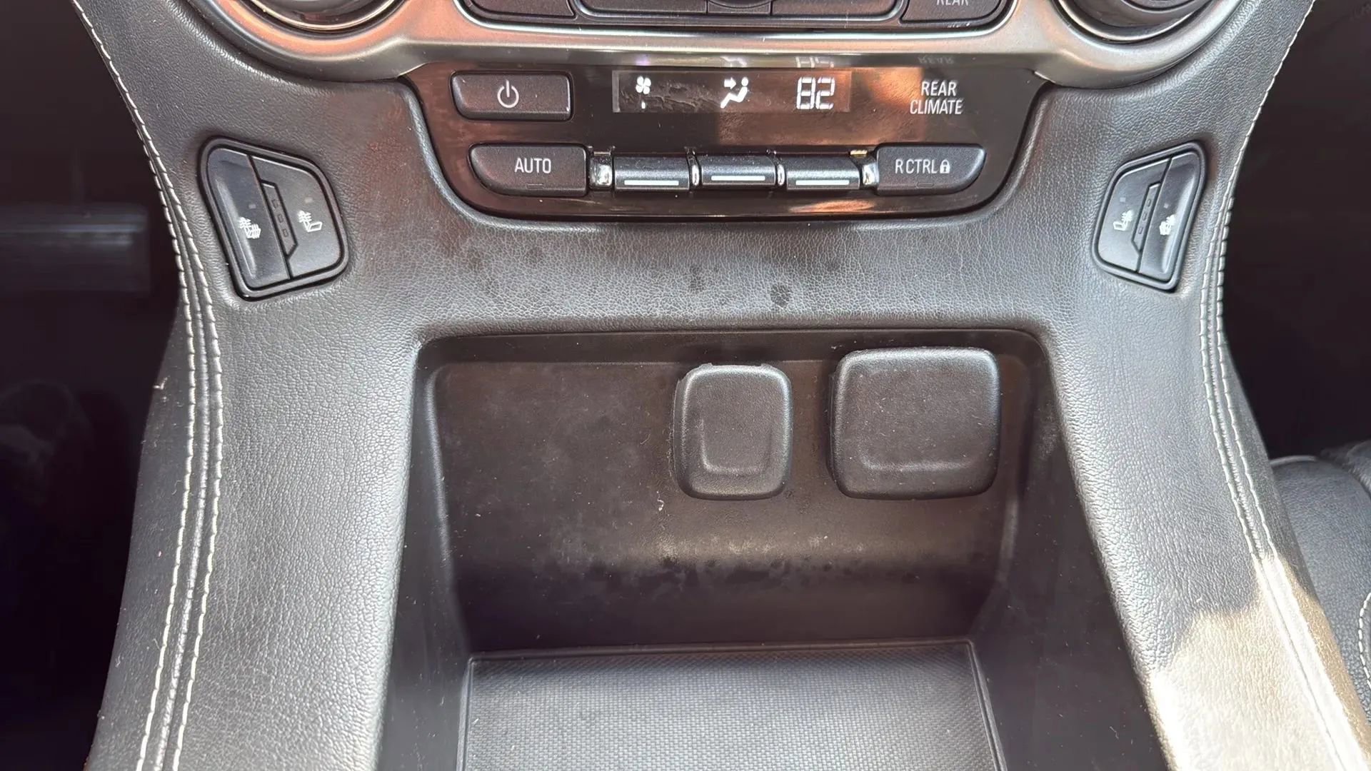 Used 2016 Chevrolet Tahoe LT image 18