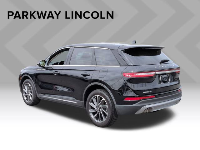 Used 2024 Lincoln Corsair FWD w/ Equipment Group 101A image 3