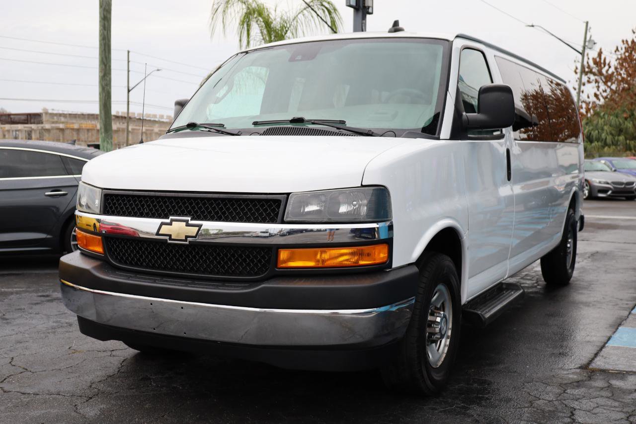 Used 2020 Chevrolet Express 3500 LT w/ LT Preferred Equipment Group image 2