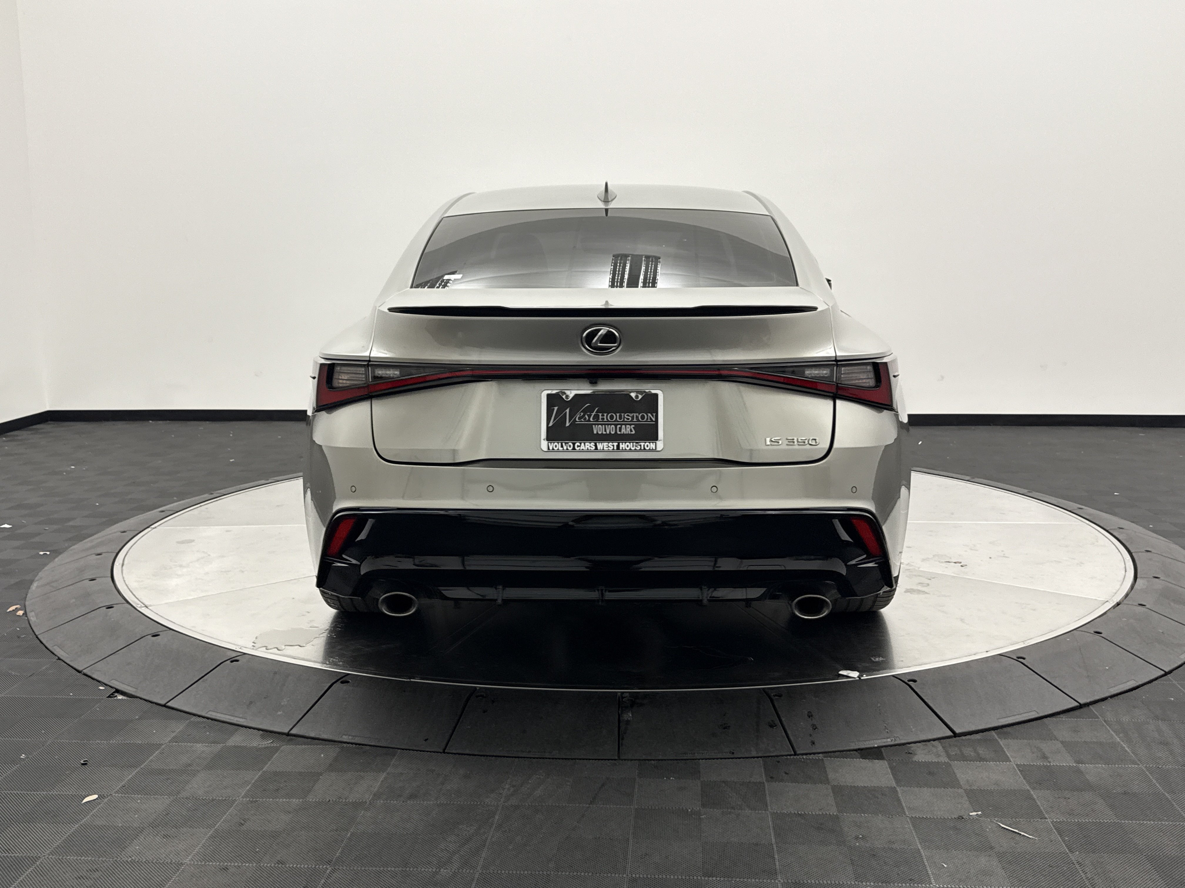 Used 2023 Lexus IS 350 F Sport RWD image 6
