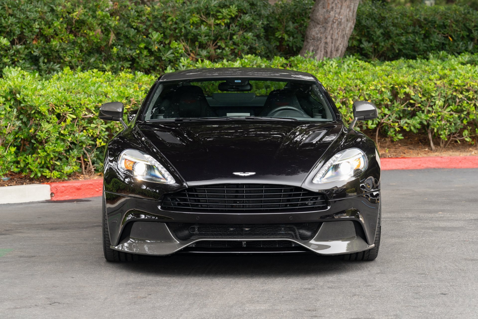 Used 2014 Aston Martin Vanquish Coupe image 5