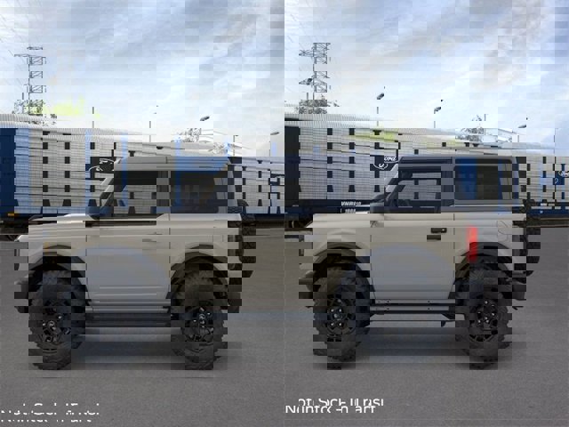 New 2026 Ford Bronco 2-Door image 3