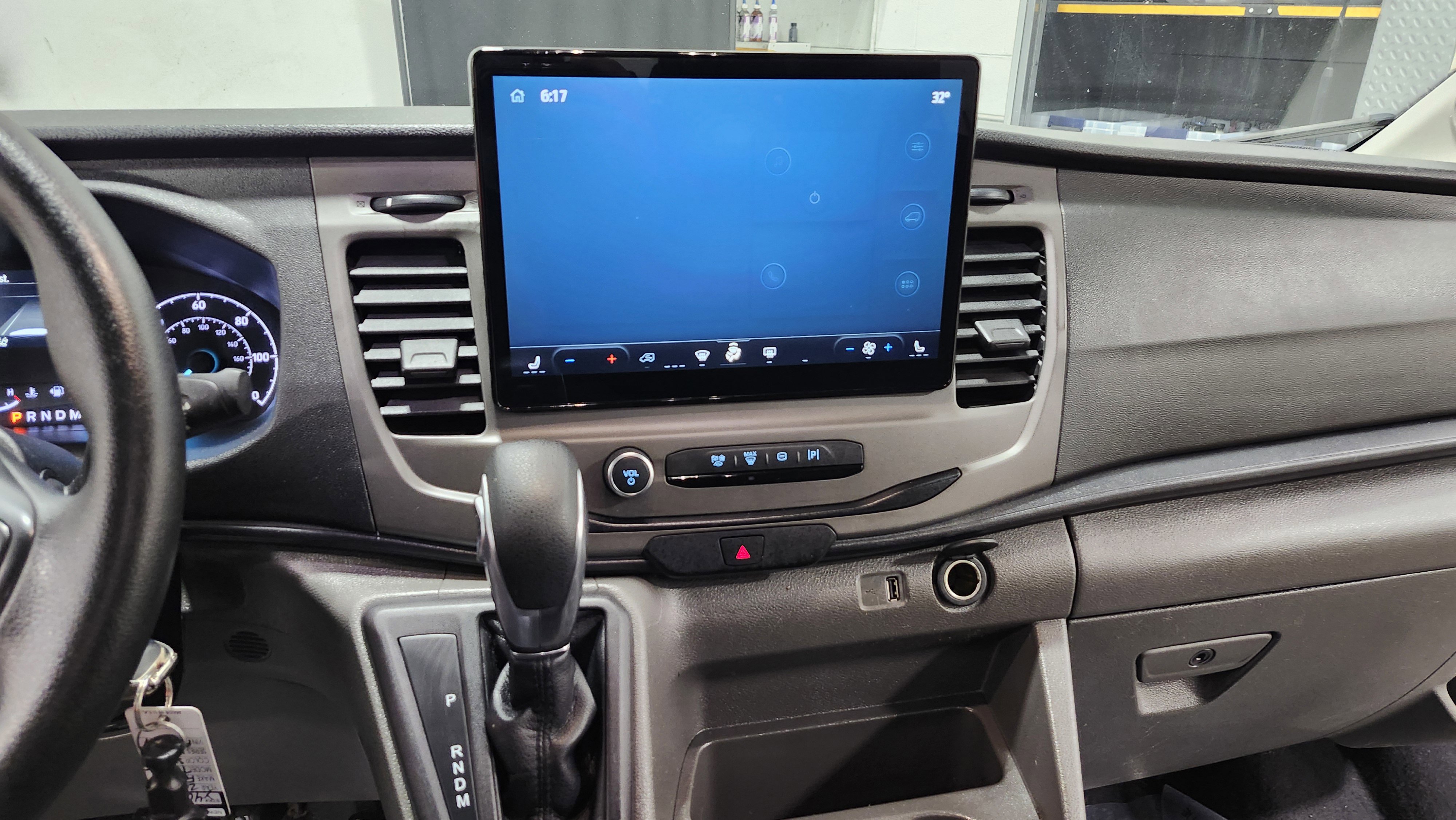 Used 2022 Ford Transit 350 XLT image 31