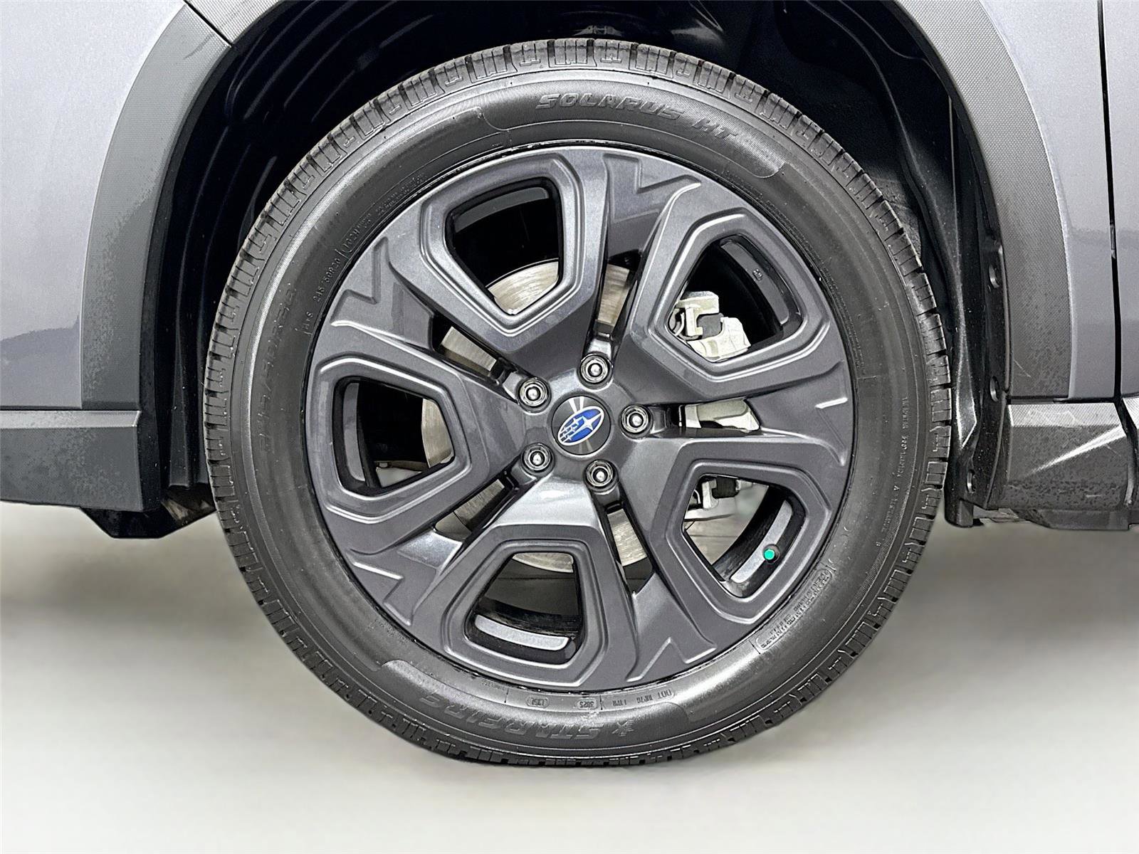 Used 2024 Subaru Ascent Onyx Edition image 12