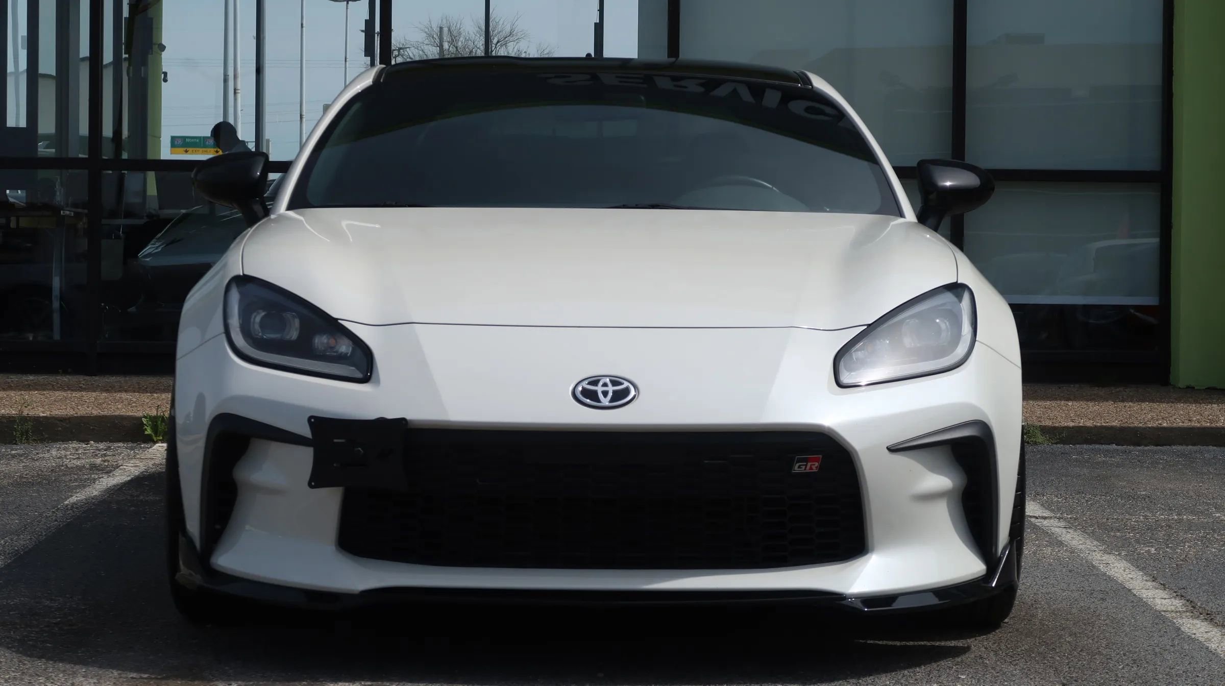 Used 2022 Toyota GR86 image 2
