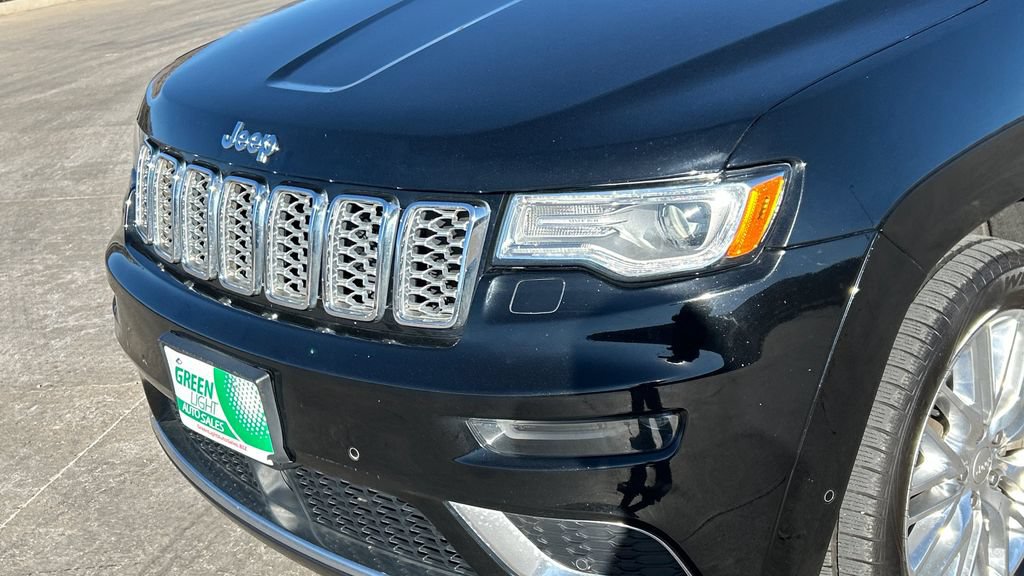 Used 2018 Jeep Grand Cherokee Summit AWD/4WD image 16