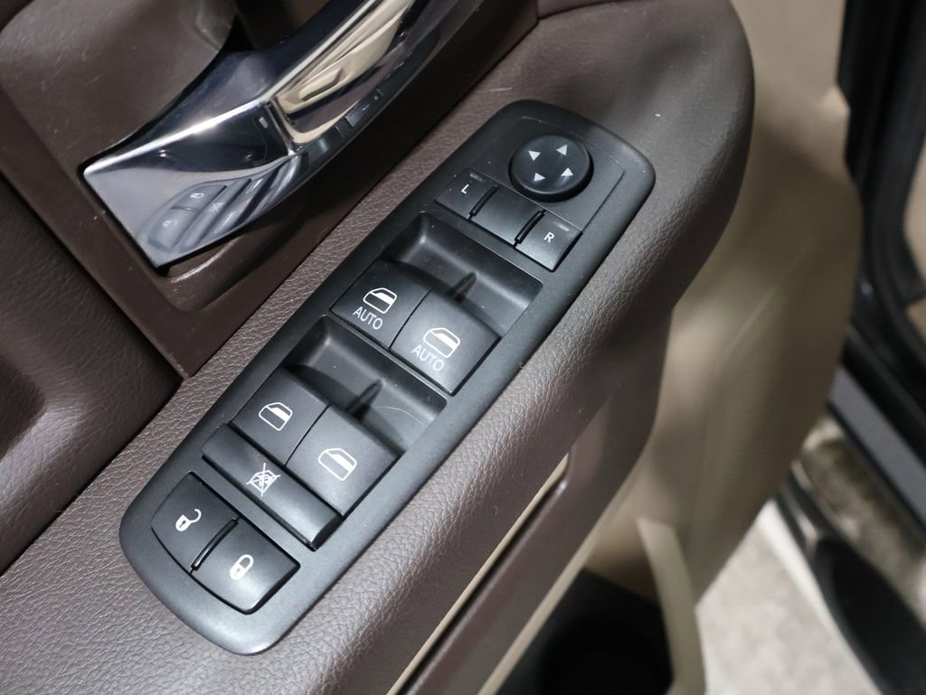 Used 2011 RAM 1500 Classic SLT image 13