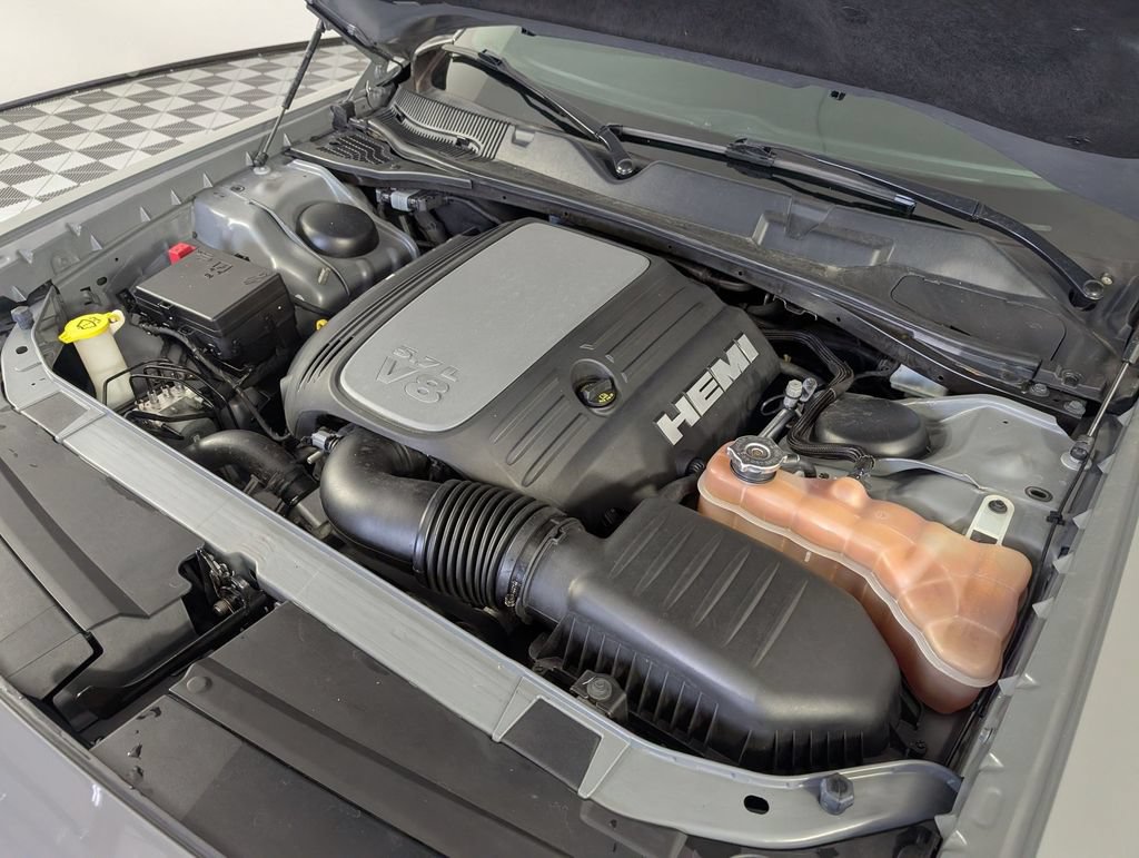 Used 2019 Dodge Challenger R/T w/ Blacktop Package RWD image 33