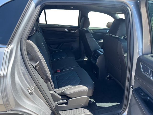 New 2026 Volkswagen Atlas Cross Sport SEL Premium R-Line AWD/4WD image 12