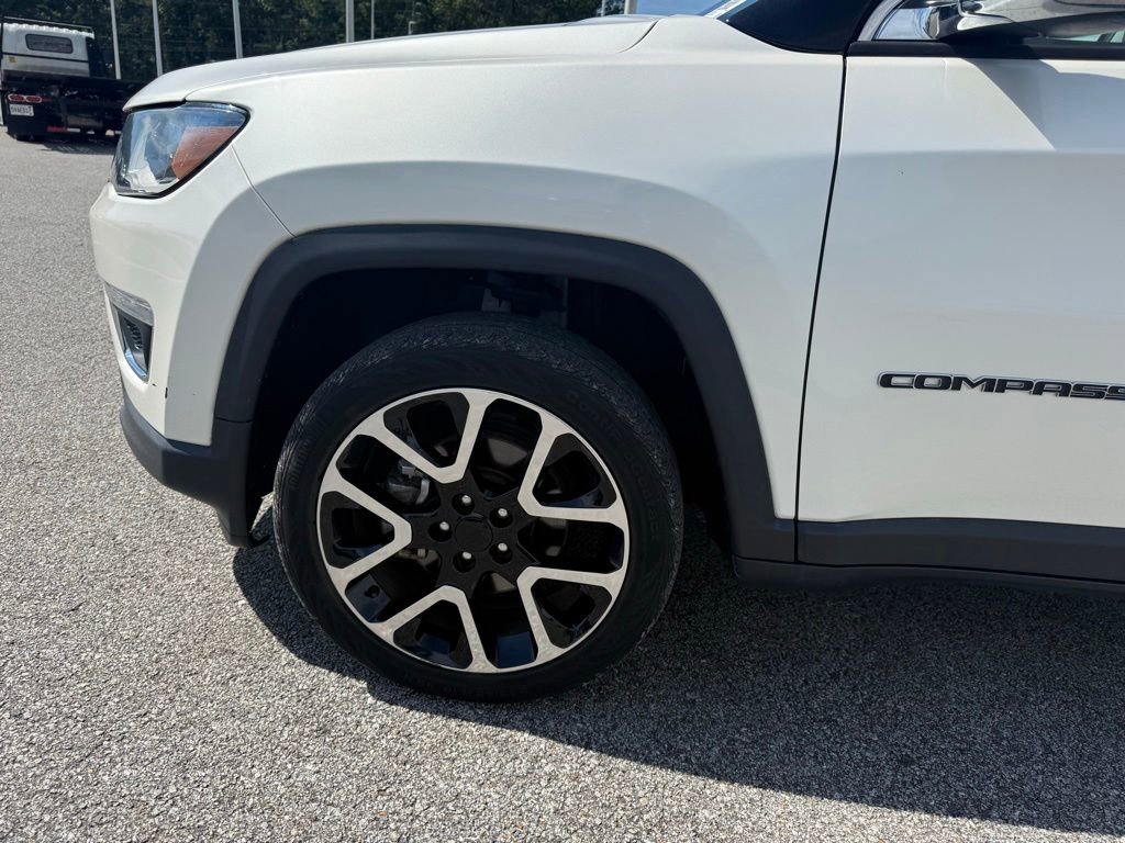 Used 2018 Jeep Compass Limited w/ Navigation Group AWD/4WD image 21
