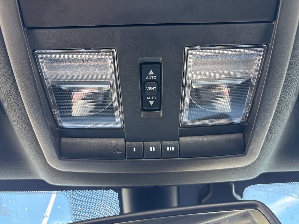 Used 2022 Dodge Challenger GT w/ Plus Package image 22