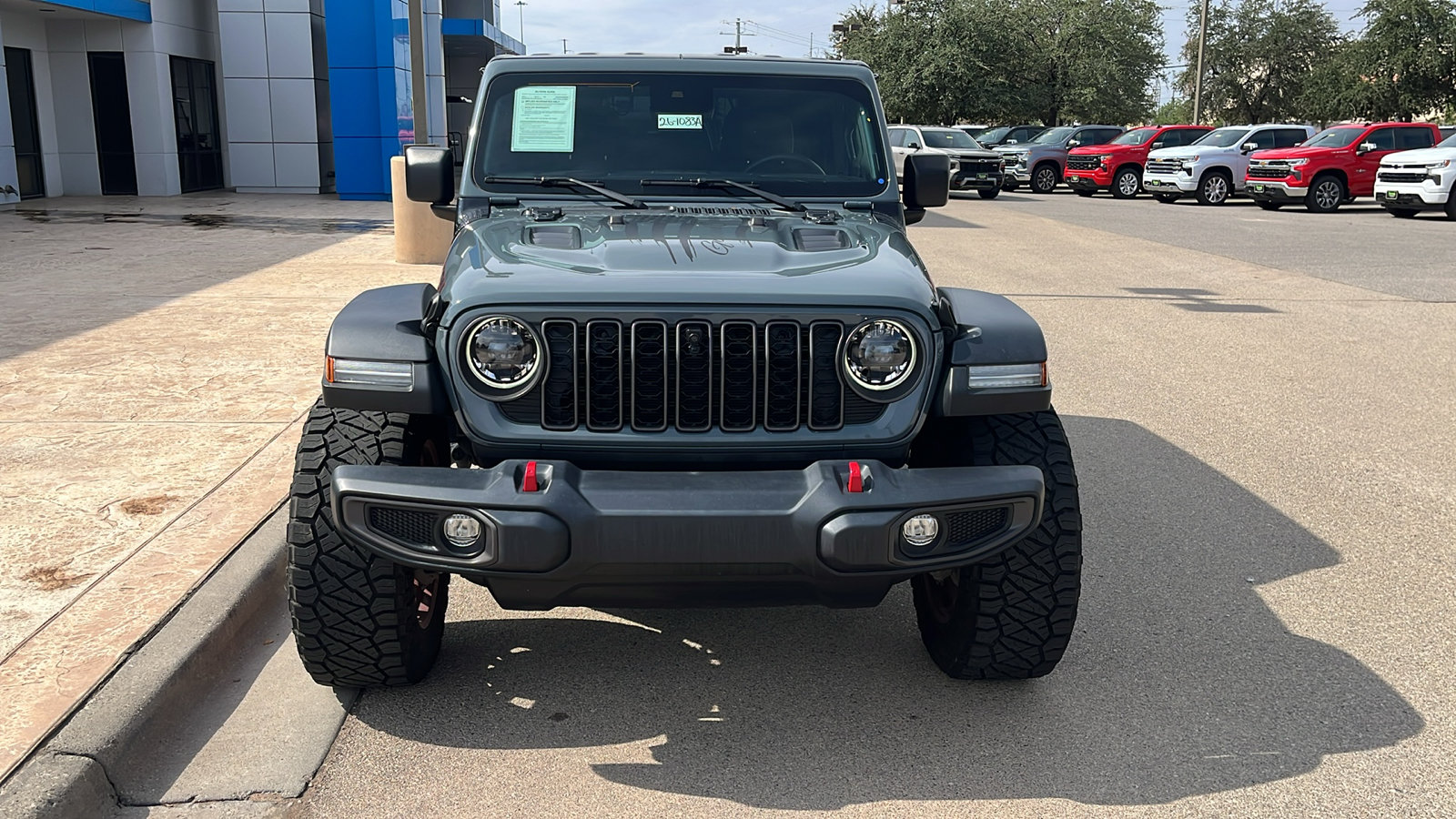 Used 2024 Jeep Wrangler Unlimited Rubicon w/ Technology Group AWD/4WD image 2