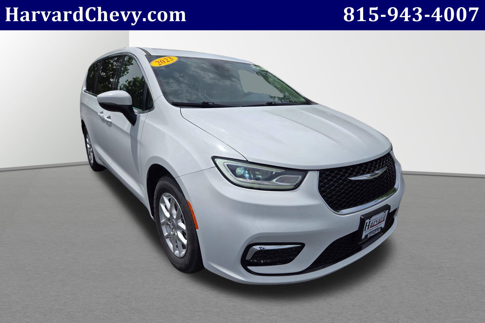 Used 2023 Chrysler Pacifica Touring-L