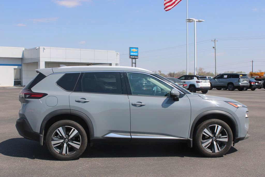 Used 2021 Nissan Rogue SL w/ Premium Package image 11