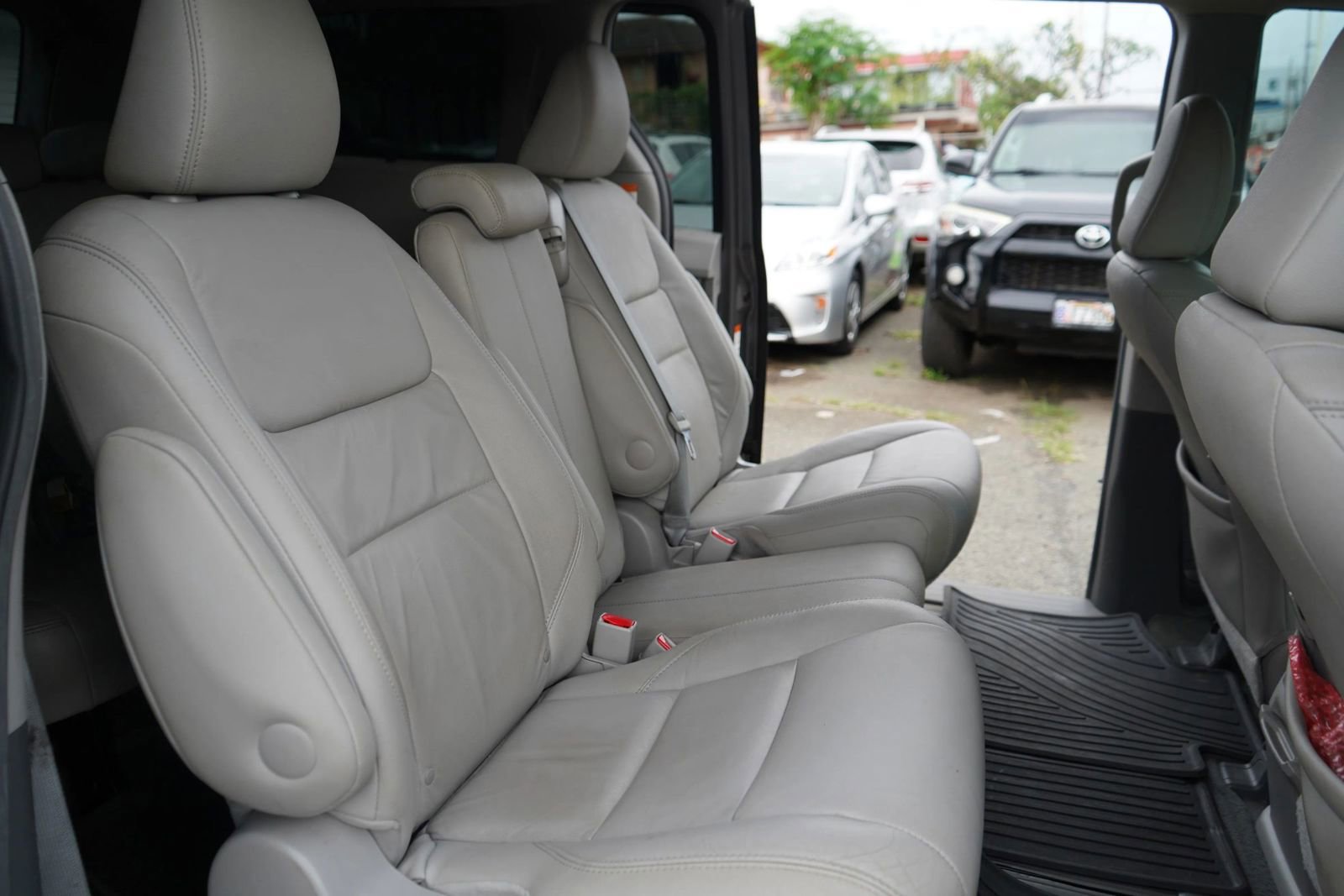 Used 2015 Toyota Sienna FWD image 22
