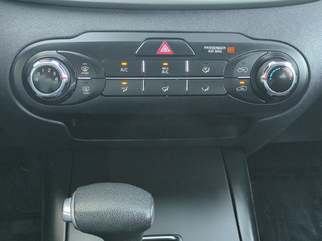 Used 2019 Kia Sorento FWD image 18