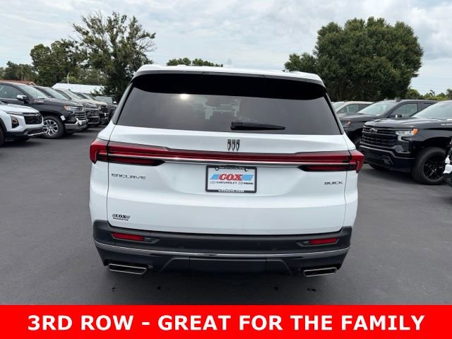 Used 2025 Buick Enclave Preferred FWD image 5