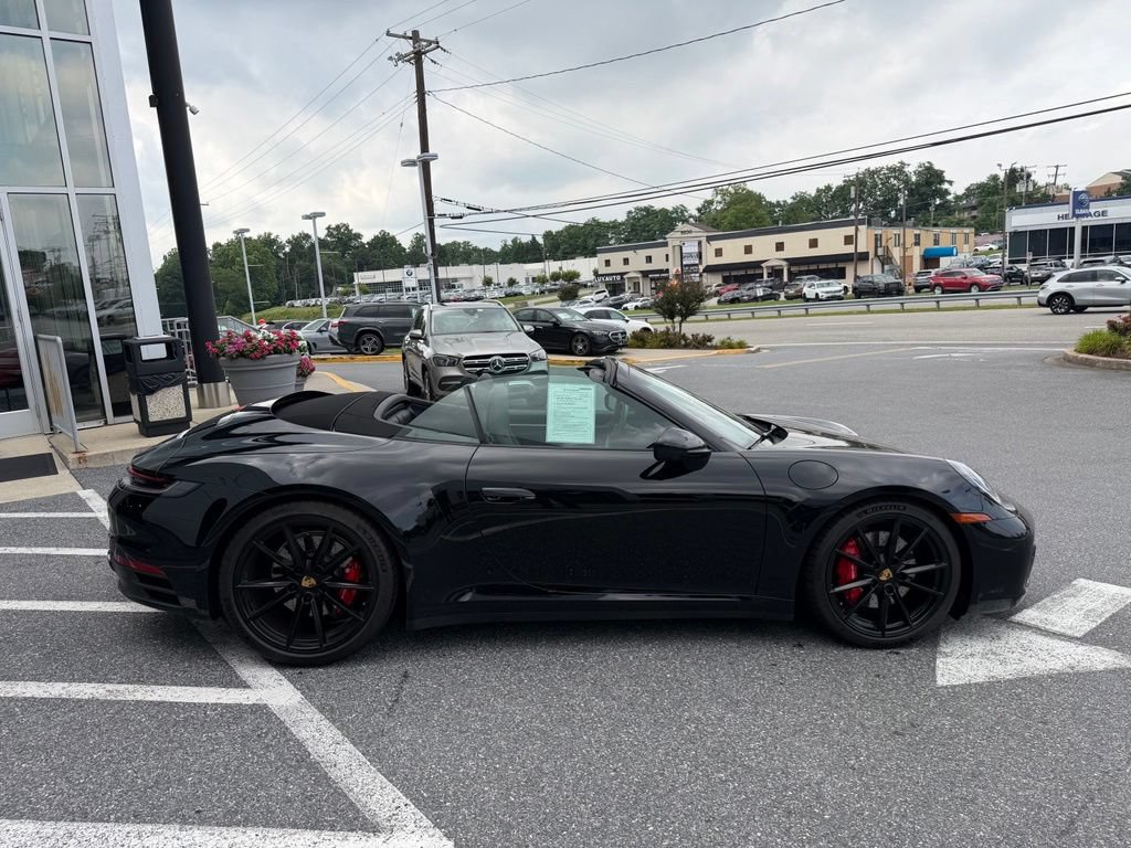 Used 2022 Porsche 911 Carrera 4S AWD/4WD image 8