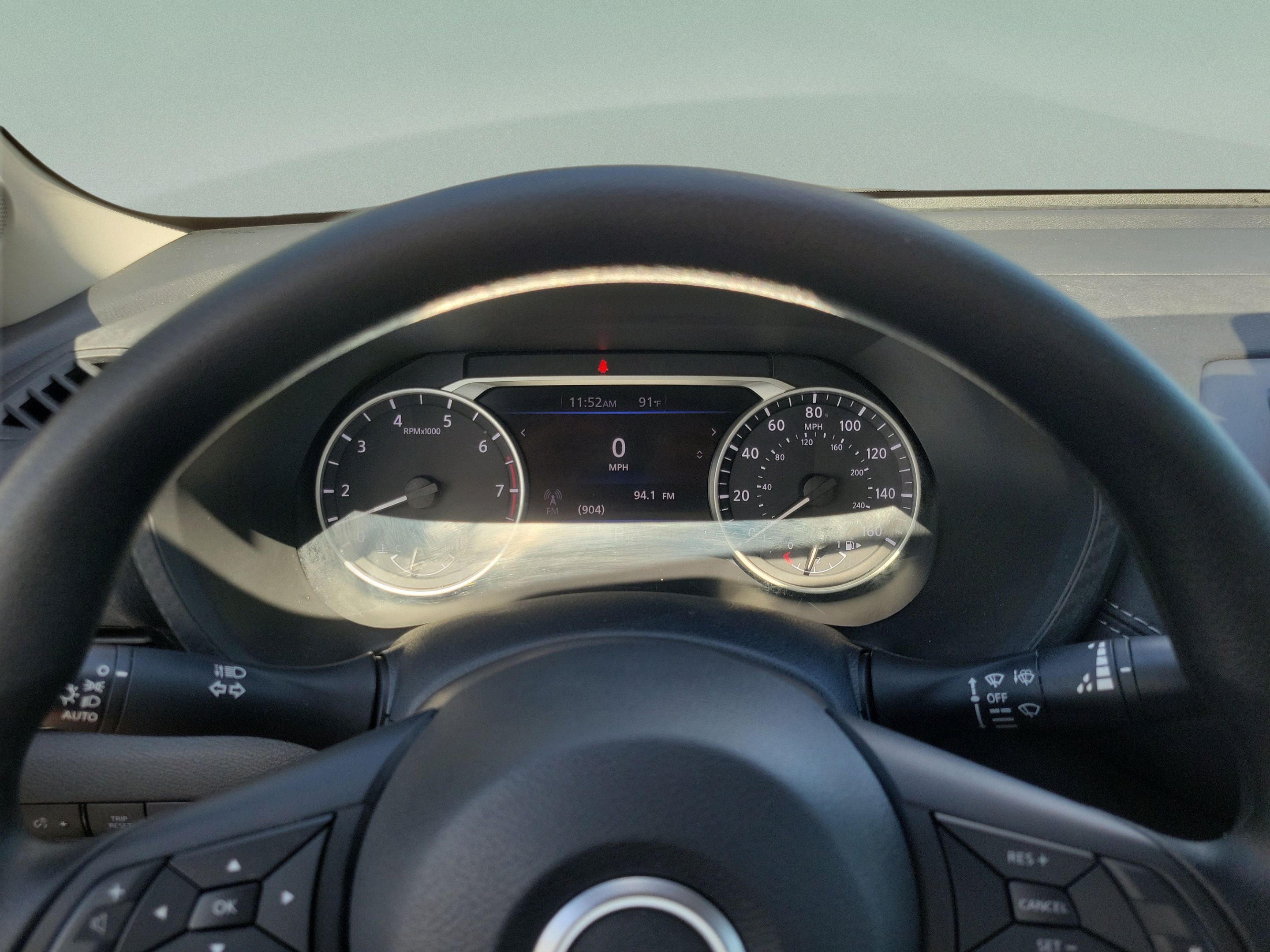 Used 2025 Nissan Sentra SV FWD image 27