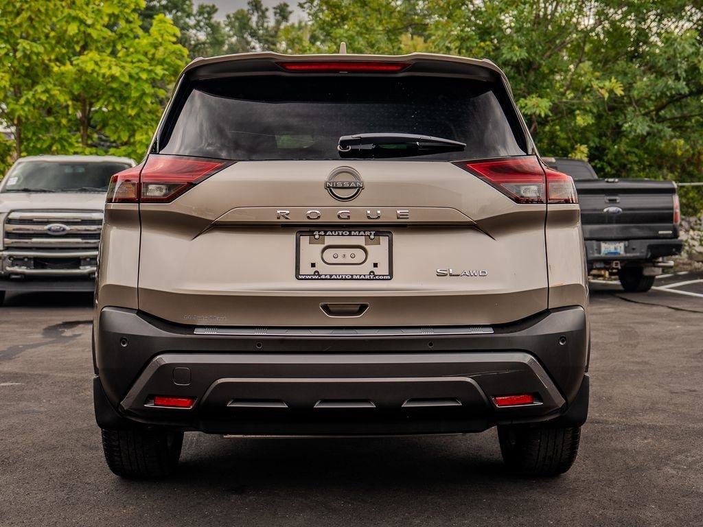 Used 2023 Nissan Rogue SL w/ SL Premium Package AWD/4WD image 3