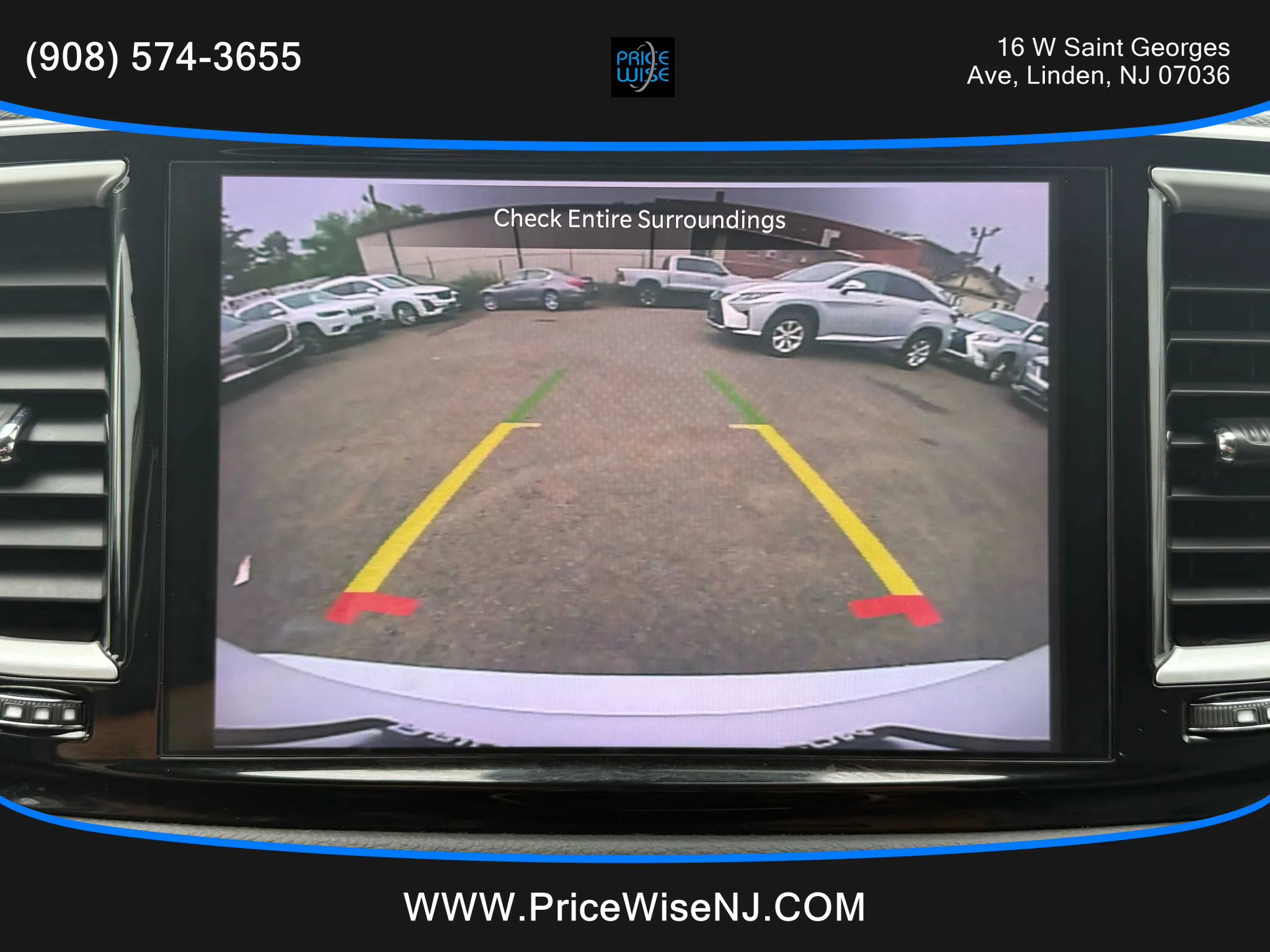 Used 2022 Chrysler Pacifica Touring-L image 17