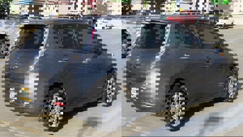 Used 2014 Nissan Leaf S w/ Charge Package image 9