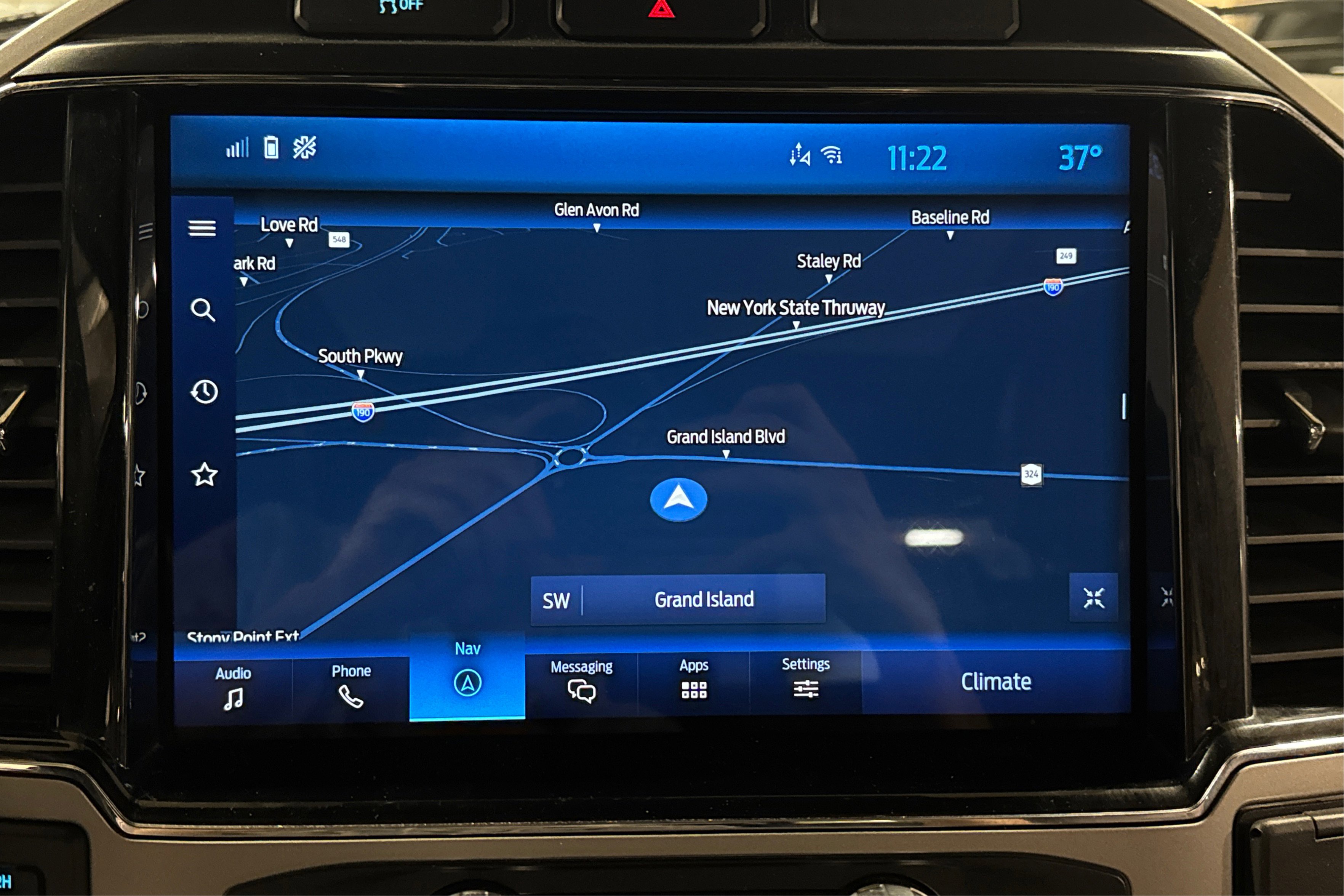 Used 2022 Ford F250 Lariat w/ Black Appearance Package image 33